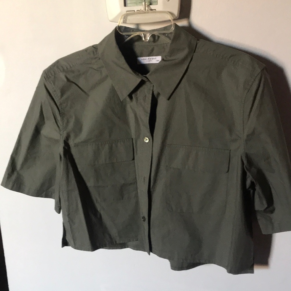 Equipment crop top